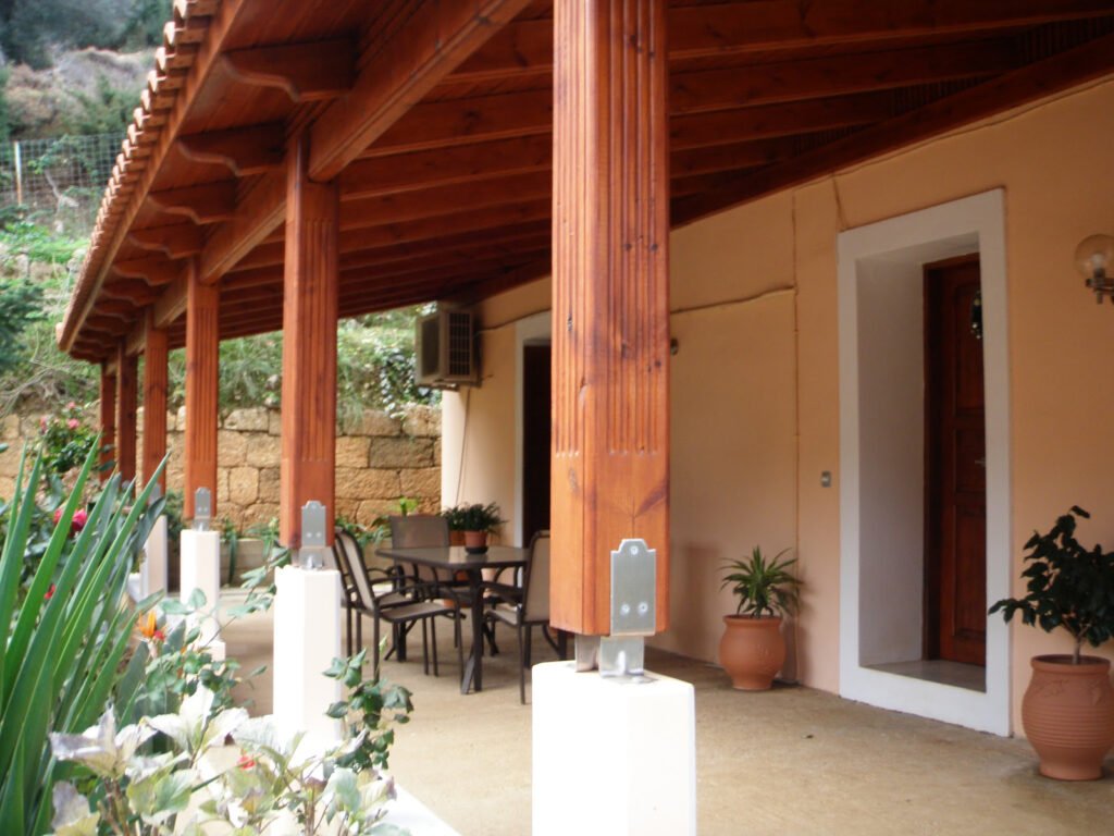 keramoskepes-pergkoles-papathanasiou-flip πέργκολα - Παπαναστασίου